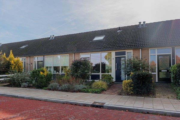 Plantsoen 69, Vroomshoop
